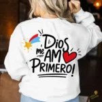 Dios Me Amó Primero Vector - Frase Cristiana con Corazón y Estrella Fugaz