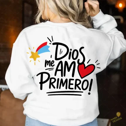 Dios Me Amó Primero Vector - Frase Cristiana con Corazón y Estrella Fugaz