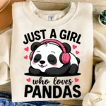 Panda Kawaii con Auriculares - Diseño Just a Girl Who Loves Pandas