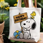 Snoopy Happy Birthday Vector - Diseño de Snoopy con Cartel y Woodstock