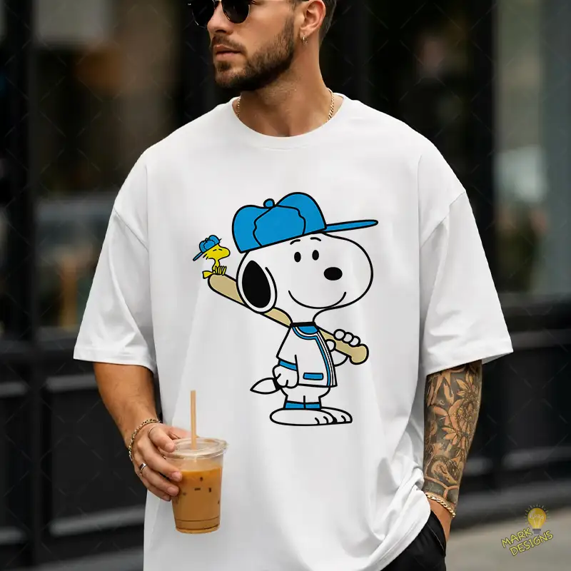 Vector Snoopy Jugador de Béisbol con Woodstock para Sublimación Vector Snoopy Jugador de Béisbol con Woodstock para Sublimación
