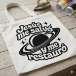 Jesús me Salvó y me Restauró – Vector Cristiano Retro Espacial para Sublimar