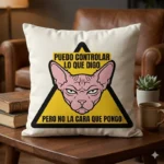 Puedo Controlar lo que Digo Pero No la Cara que Pongo – Vector Gato Sphynx para Sublimar